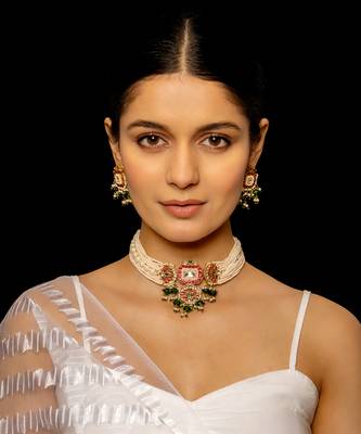 Multi coloured choker with earrings 1
