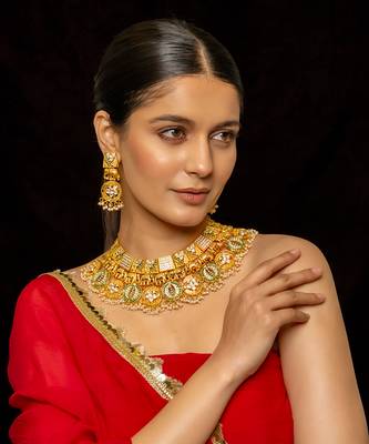Multi coloured necklace with earrings 2
