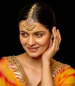 Multi coloured maang tika