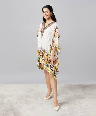 Yellow floral mid length kaftan 3