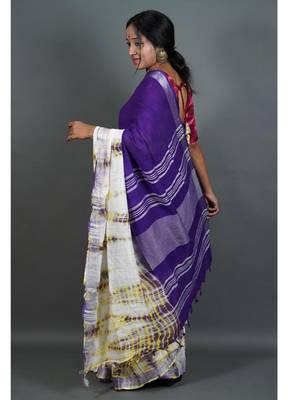 Khadi cotton  batik print saree, with running blouse piece 3