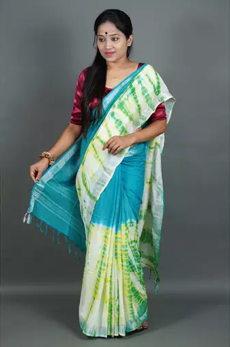 Khadi cotton  batik print saree, with running blouse piece