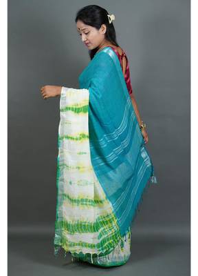 Khadi cotton  batik print saree, with running blouse piece 4
