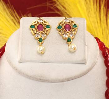 Cz stone studded pendant set with semi precious beads 2