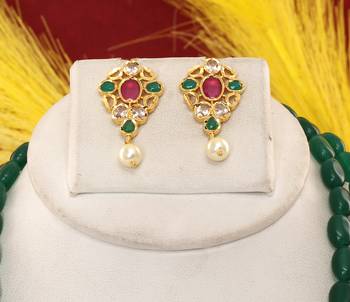 Cz stone studded pendant set with semi precious beads 2