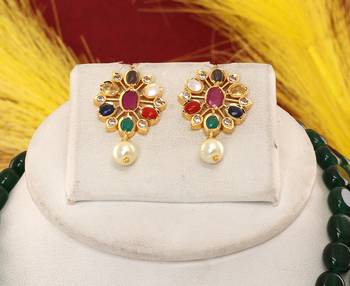 Cz stone studded pendant set with semi precious beads 2