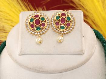 Cz stone studded pendant set with semi precious beads 2