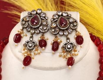Cz stone studded pendant set with semi precious beads 2