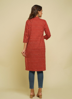 Women Maroon Floral Printed Pure Cotton Kurta 4
