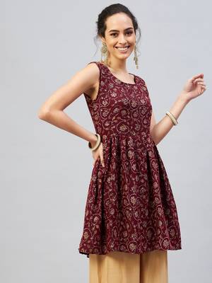 BURGUNDY SILVER GOLD PRINTED KURTA 4