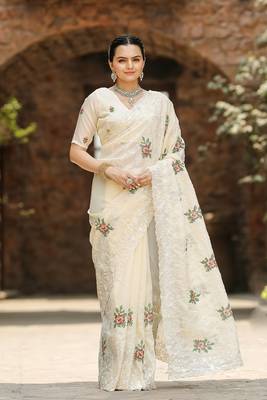 Cream Colour Chiffon Saree With Beautiful Cut Work And Embroidery Flower Work 1