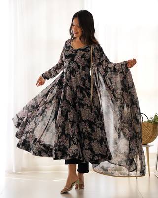 Fox Georgette Multi Floral Print Fabric With Fully Flair Kurti, With Pent And Dupatta 3