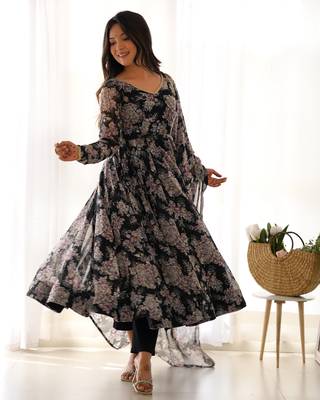 Fox Georgette Multi Floral Print Fabric With Fully Flair Kurti, With Pent And Dupatta 4