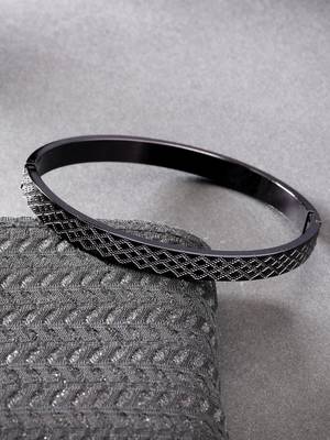 Men black rhodium-plated stainless steel kada bracelet 1