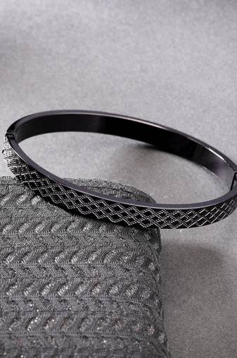 Men black rhodium-plated stainless steel kada bracelet