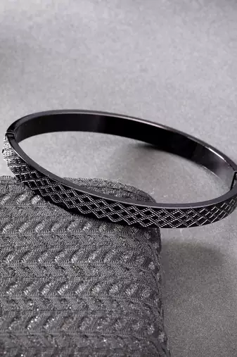 Men black rhodium-plated stainless steel kada bracelet