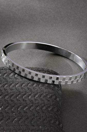 Men silver-plated stainless steel kada bracelet