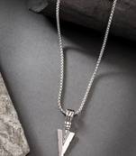 Men silver-plated arrow-shaped pendant with chain