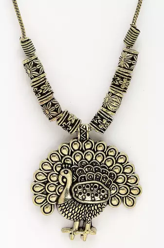Women gold-plated peacock design pendant with chain