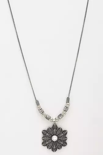 Women silver-toned floral shape pendant with chain
