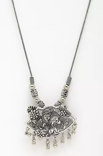 Women silver-toned radha krishna pendant with chain