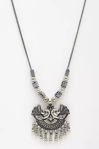 Women silver-toned peacock design pendant with chain