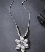 Women silver-toned floral shape pendant with chain