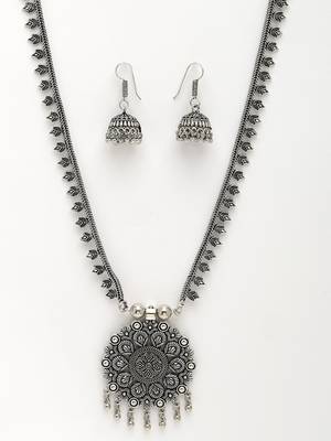 Women silver-toned floral shape oxidized necklace with jhumka earrings 2
