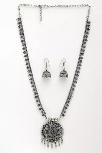 Women silver-toned floral shape oxidized necklace with jhumka earrings