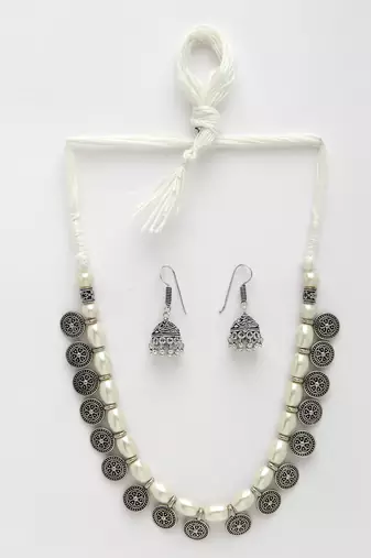 Women white silver-plated choke oxidized necklace with jhumka earrings