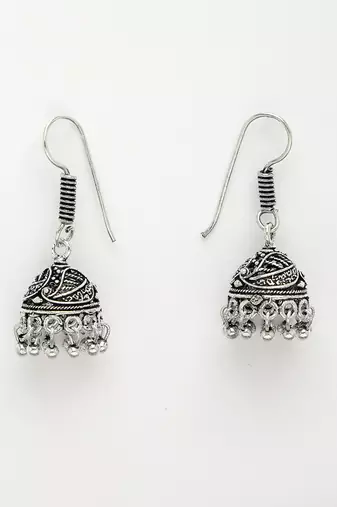 Women white silver-plated choke oxidized necklace with jhumka earrings