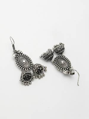 Women silver-plated choke oxidized necklace with jhumka earrings 4