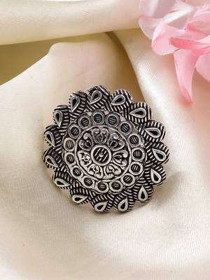 Women silver-toned floral shape adjustable finger ring 1