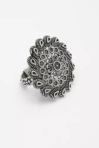 Women silver-toned floral shape adjustable finger ring