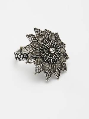 Women silver-toned floral shape adjustable finger ring 3