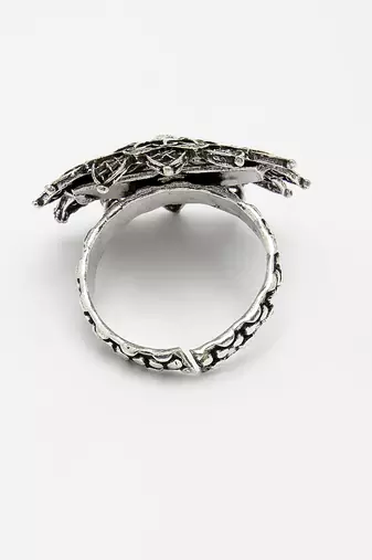 Women silver-toned floral shape adjustable finger ring
