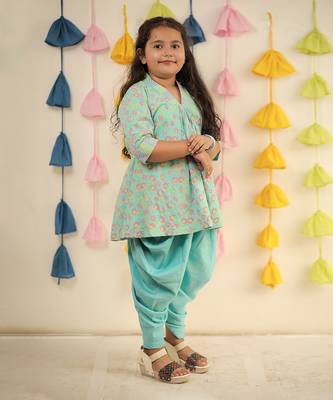Blue block printed kurta set with dhoti pants. 3