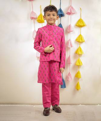 Pink block printed kurta set with jacket 1