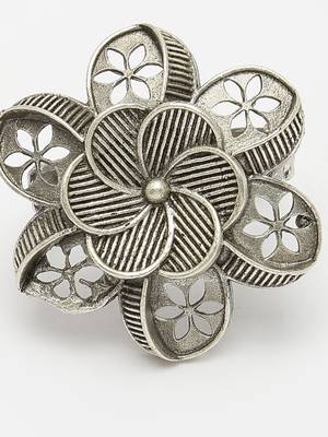 Women silver-toned floral shape adjustable finger ring 2