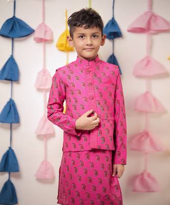 Pink block printed kurta set with jacket 2