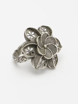 Women silver-toned floral shape adjustable finger ring 3