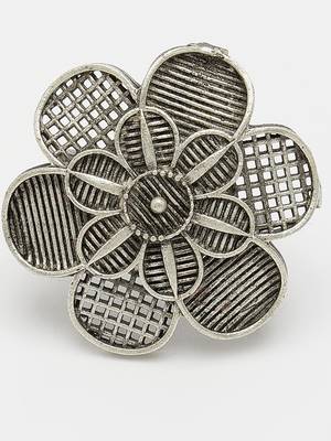 Women silver-toned floral shape adjustable finger ring 2