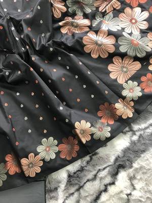 Black Colour Soft silk blend Saree With Flower Panel Weaving 6