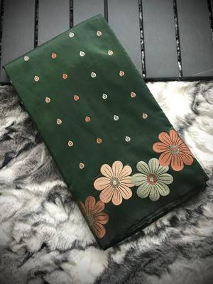 Bottle Green Colour Soft silk blend Saree With Flower Panel Weaving 6