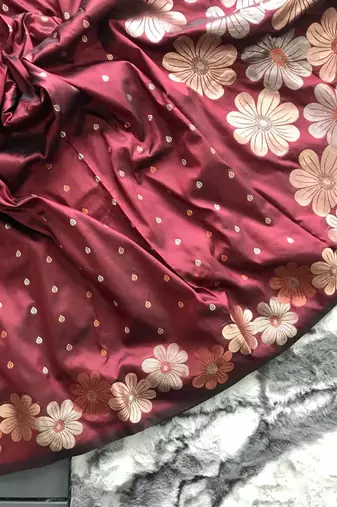 Maroon Colour Soft silk blend Saree With Flower Panel Weaving