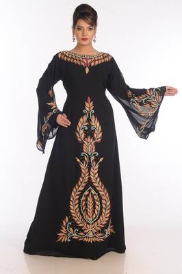 Black Georgette Embroidered Zari Work Islamic Kaftans 3
