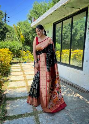 Soft Paithani silk blend Saree With Rich Weaved Paithani Pallu 1