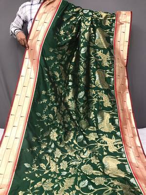 Soft Paithani silk blend Saree With Rich Weaved Paithani Pallu 4