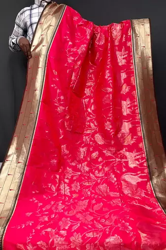 Soft Paithani silk blend Saree With Rich Weaved Paithani Pallu
