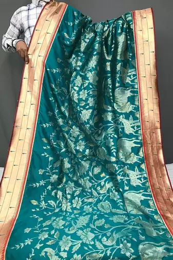 Soft Paithani silk blend Saree With Rich Weaved Paithani Pallu